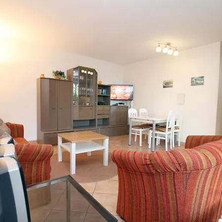 Osterstra_e 1_ Whg_ 1_ Haus Flora Apartament